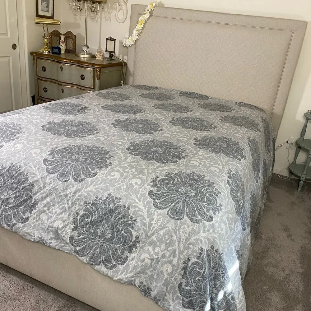Tahari Gray and White Duvet Cover King